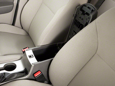2010 Ford Focus Sedan 4dr Sdn SE