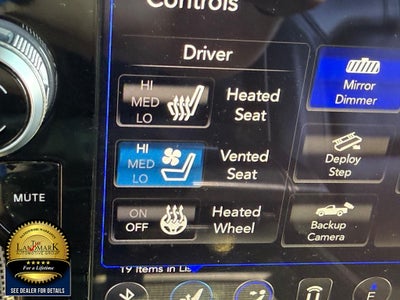 2019 RAM 1500 Limited 4x4 Crew Cab 5'7" Box