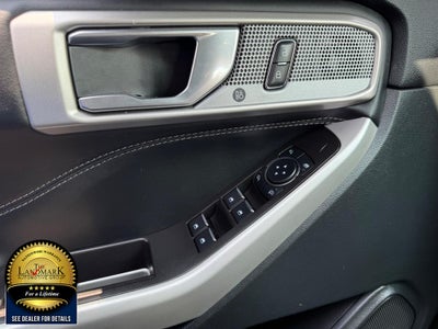 2023 Ford Explorer XLT 4WD
