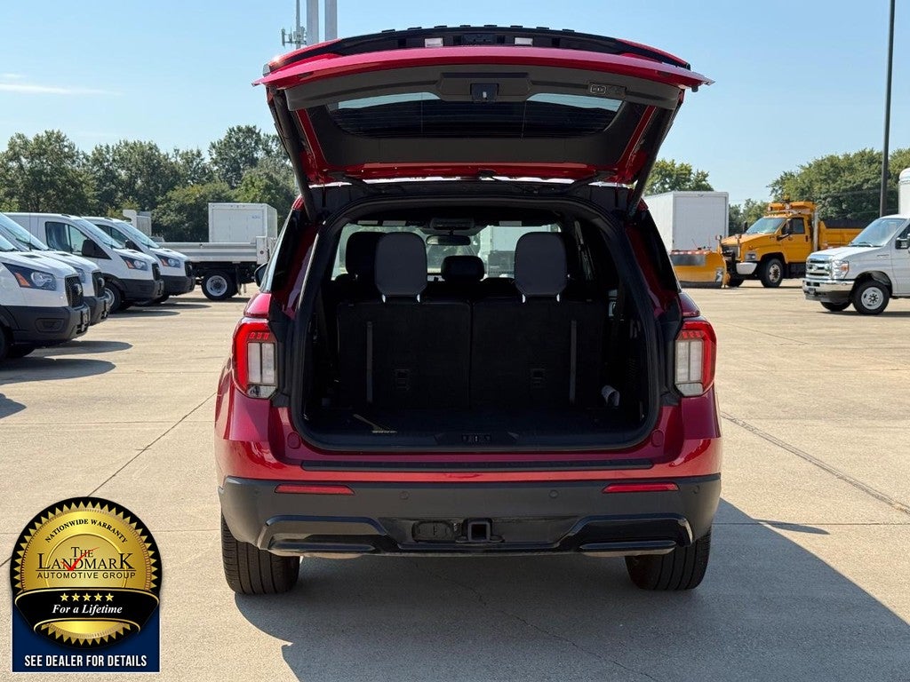 2025 Ford Explorer ST-Line 4WD