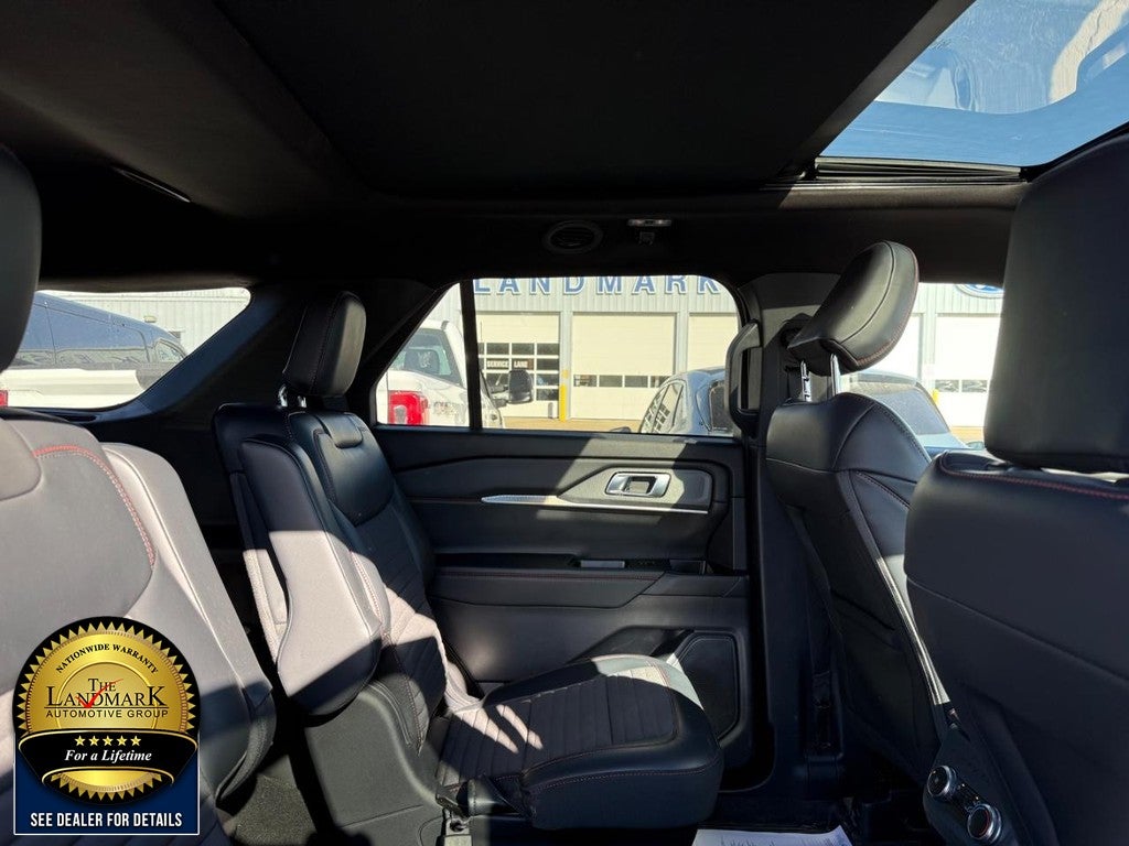 2025 Ford Explorer ST-Line 4WD
