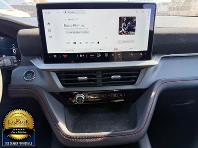 2025 Ford Explorer ST-Line 4WD