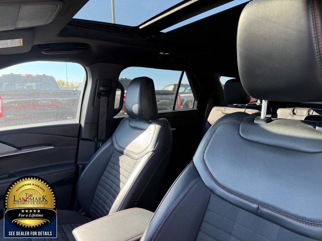 2025 Ford Explorer ST-Line 4WD