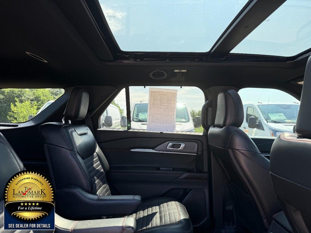 2025 Ford Explorer ST-Line 4WD