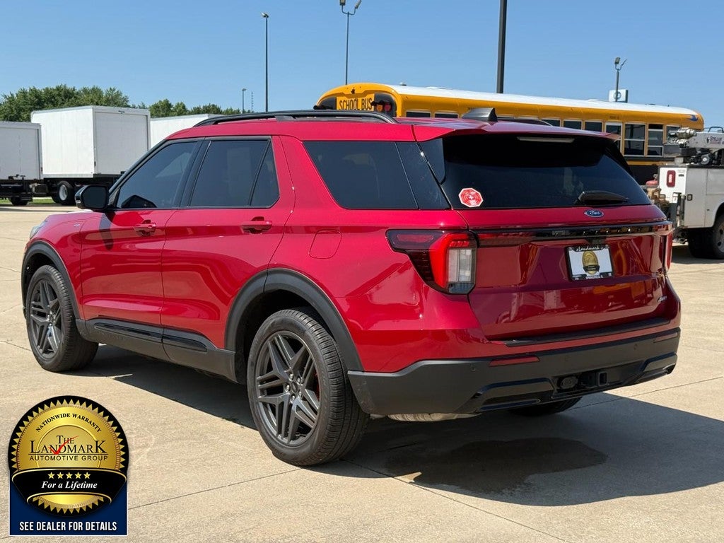 2025 Ford Explorer ST-Line 4WD