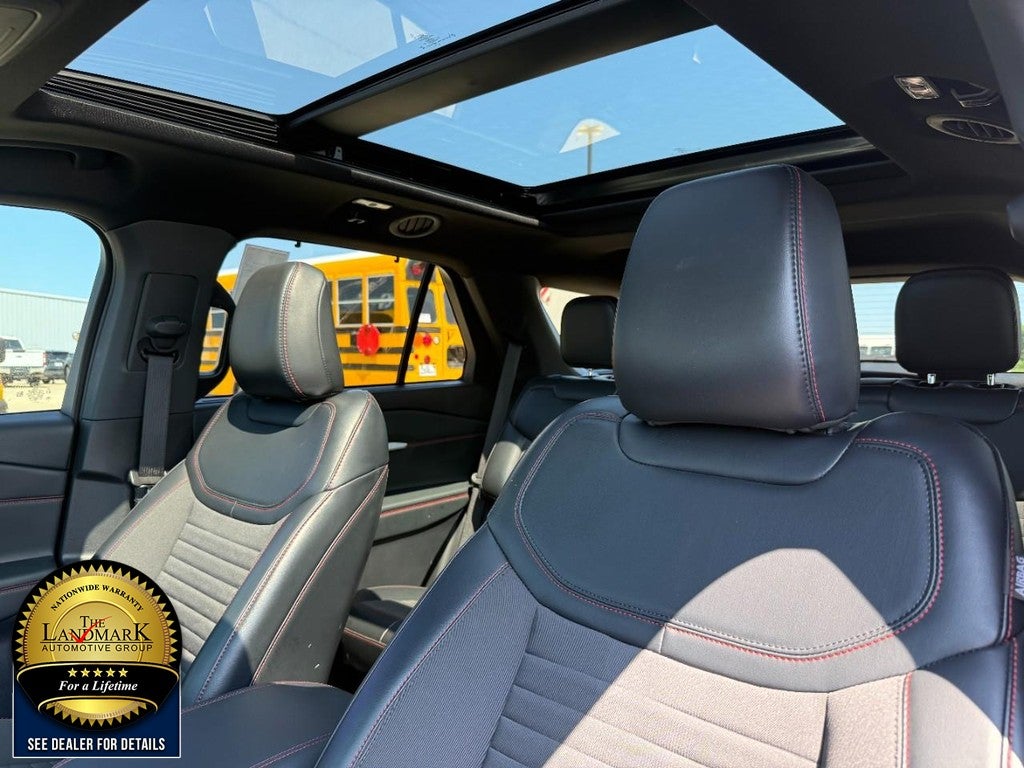 2025 Ford Explorer ST-Line 4WD