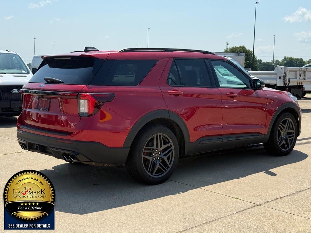 2025 Ford Explorer ST 4WD