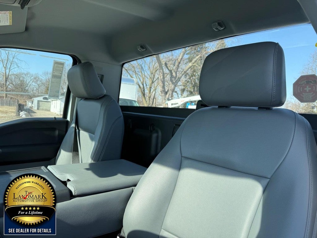 2023 Ford Super Duty F-250 SRW XL 2WD Reg Cab 8' Box