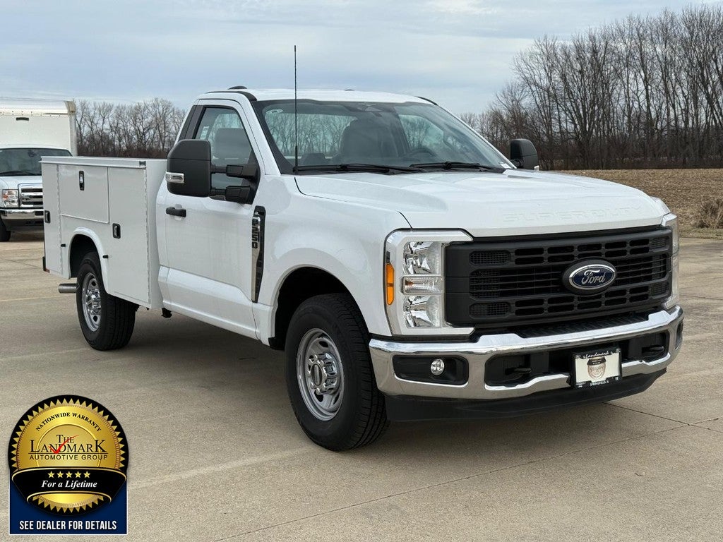 2023 Ford Super Duty F-250 SRW XL 2WD Reg Cab 8' Box