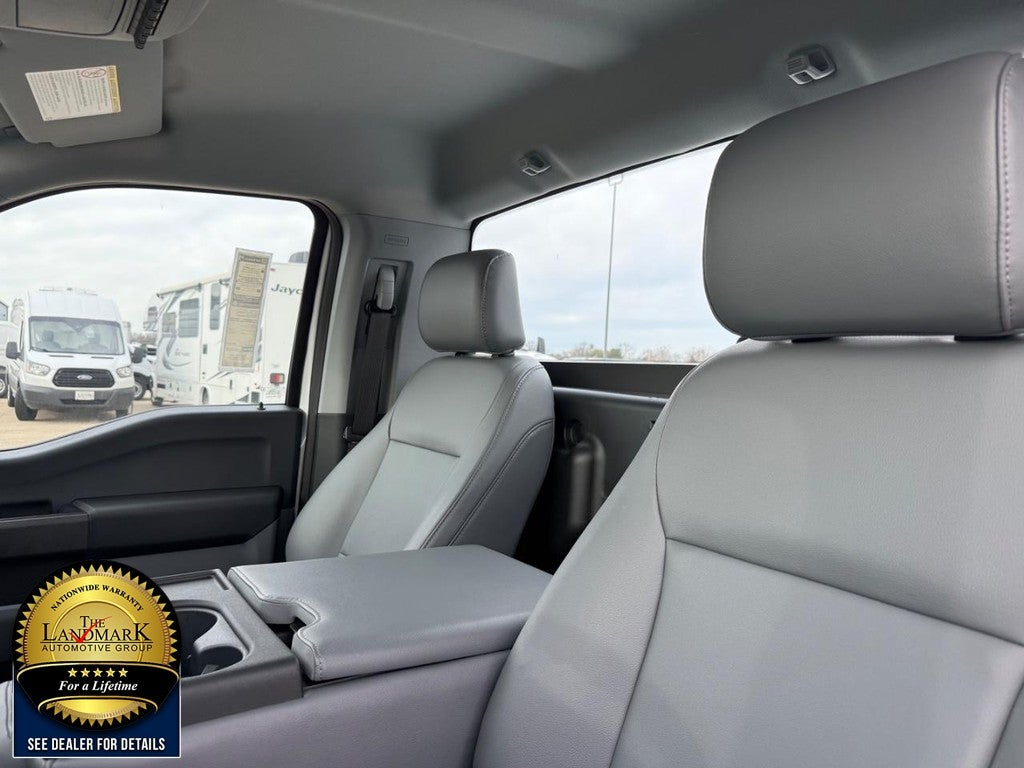 2023 Ford Super Duty F-250 SRW XL 2WD Reg Cab 8' Box