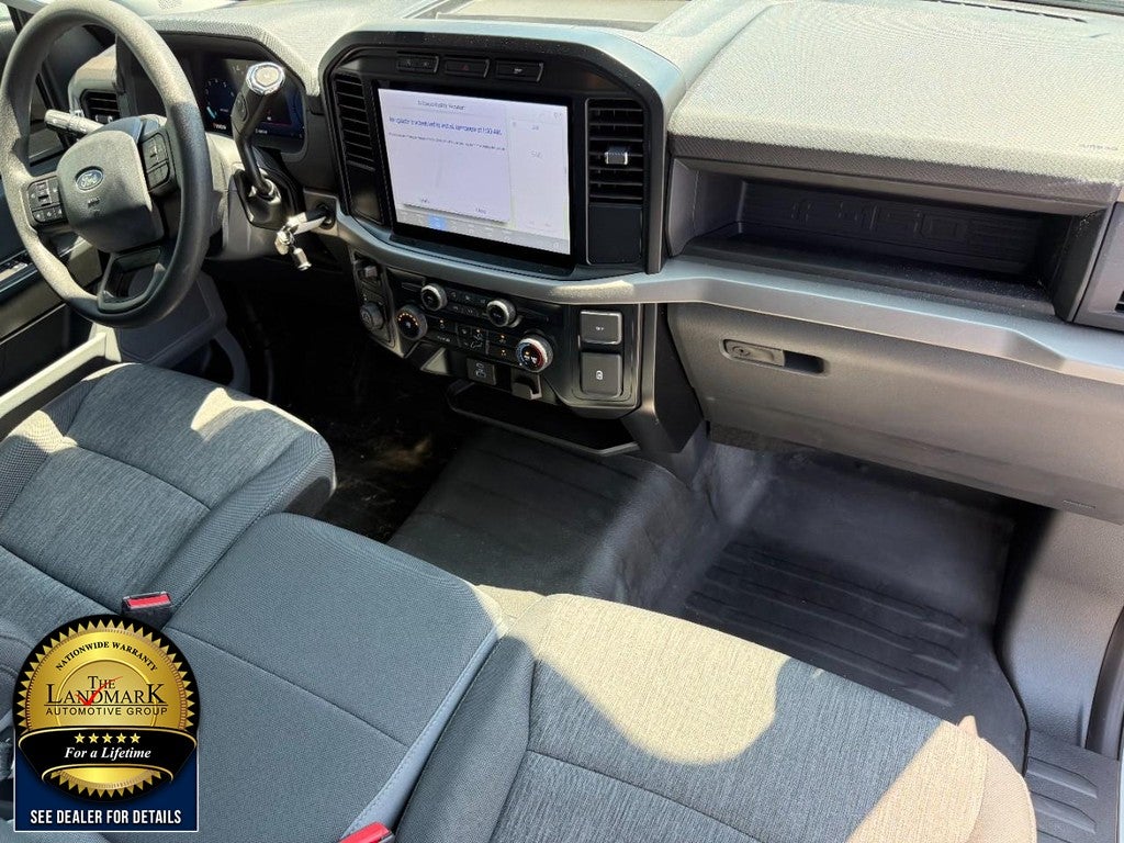 2024 Ford F-150 XL 4WD Reg Cab 8' Box