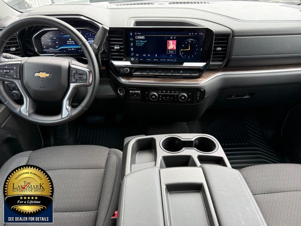 2025 Chevrolet Silverado 1500 4WD Crew Cab 147" LT w/1LT