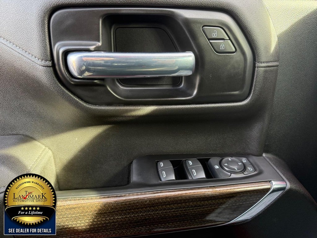 2022 Chevrolet Silverado 1500 LTD 4WD Crew Cab 147" RST