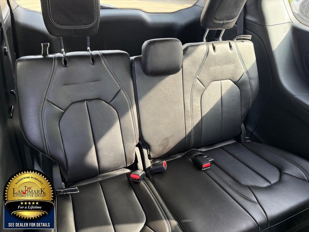 2026 Chrysler Pacifica Select FWD