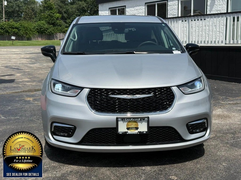 2024 Chrysler Pacifica Touring L FWD