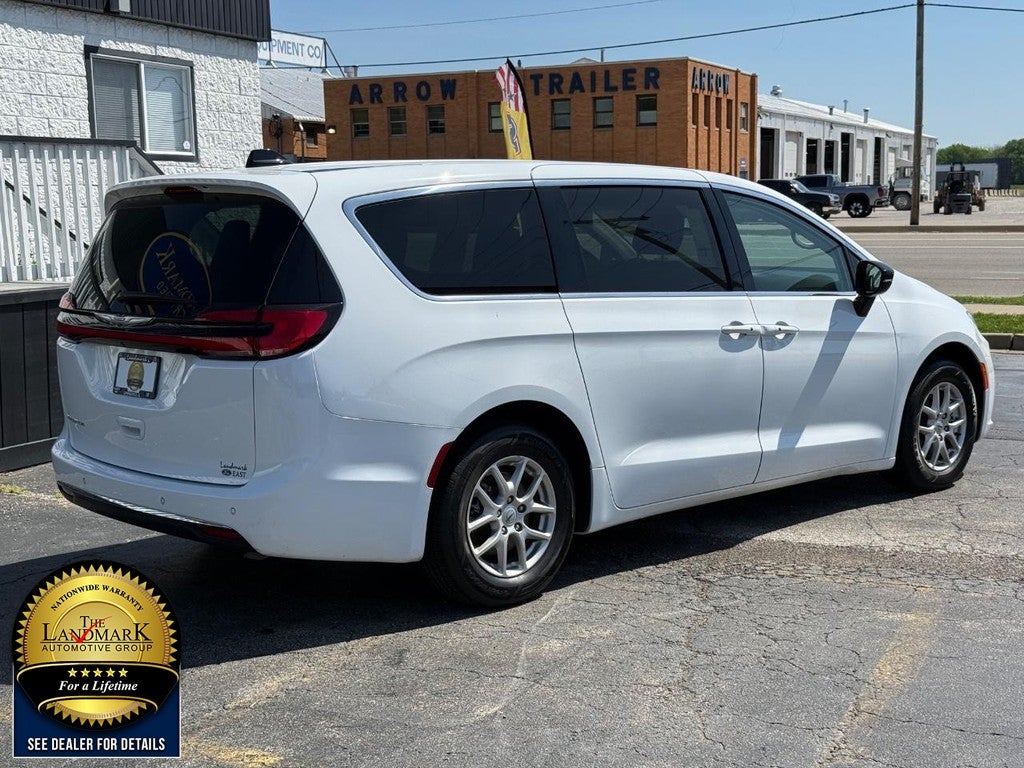 2024 Chrysler Pacifica Touring L FWD