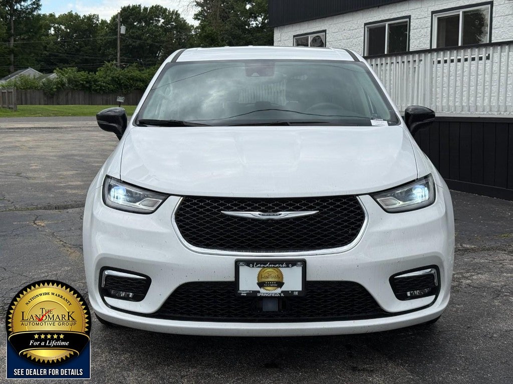 2024 Chrysler Pacifica Touring L FWD