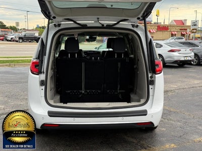 2024 Chrysler Pacifica Touring L FWD