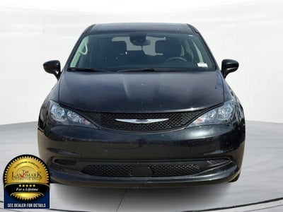 2023 Chrysler Voyager LX FWD