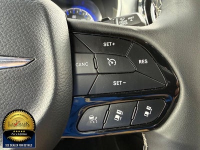 2025 Chrysler Pacifica Limited FWD