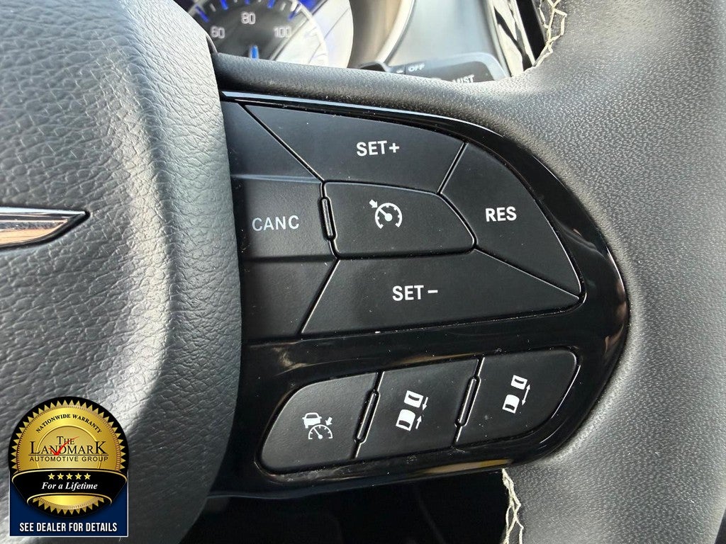 2025 Chrysler Pacifica Limited FWD