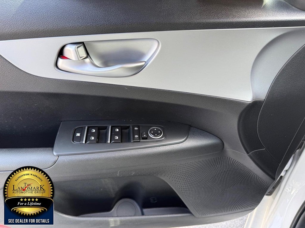 2024 Kia Forte LX IVT