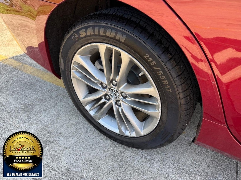 2015 Toyota Camry 4dr Sdn I4 Auto SE (Natl)