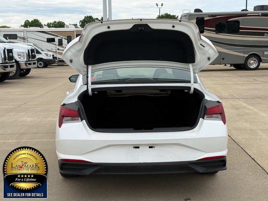 2023 Hyundai Elantra SEL IVT