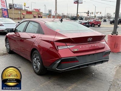 2024 Hyundai Elantra SEL IVT