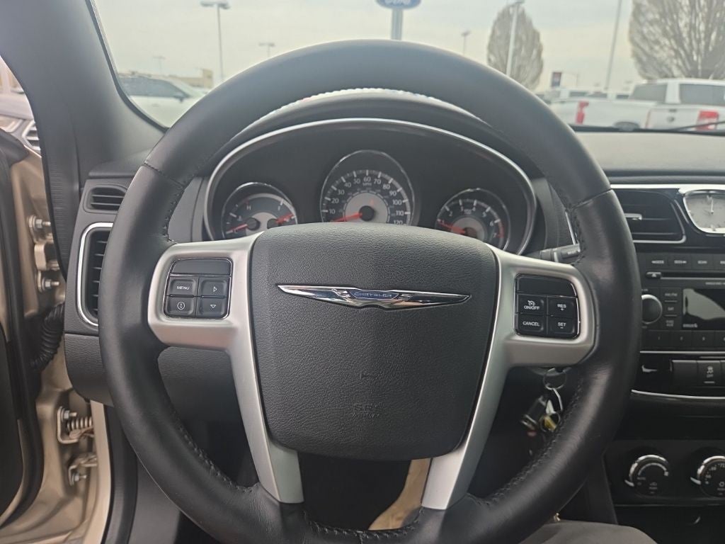 2013 Chrysler 200 4dr Sdn Touring