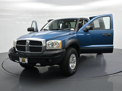 2005 Dodge Dakota 2dr Club Cab 131" WB 4WD SLT