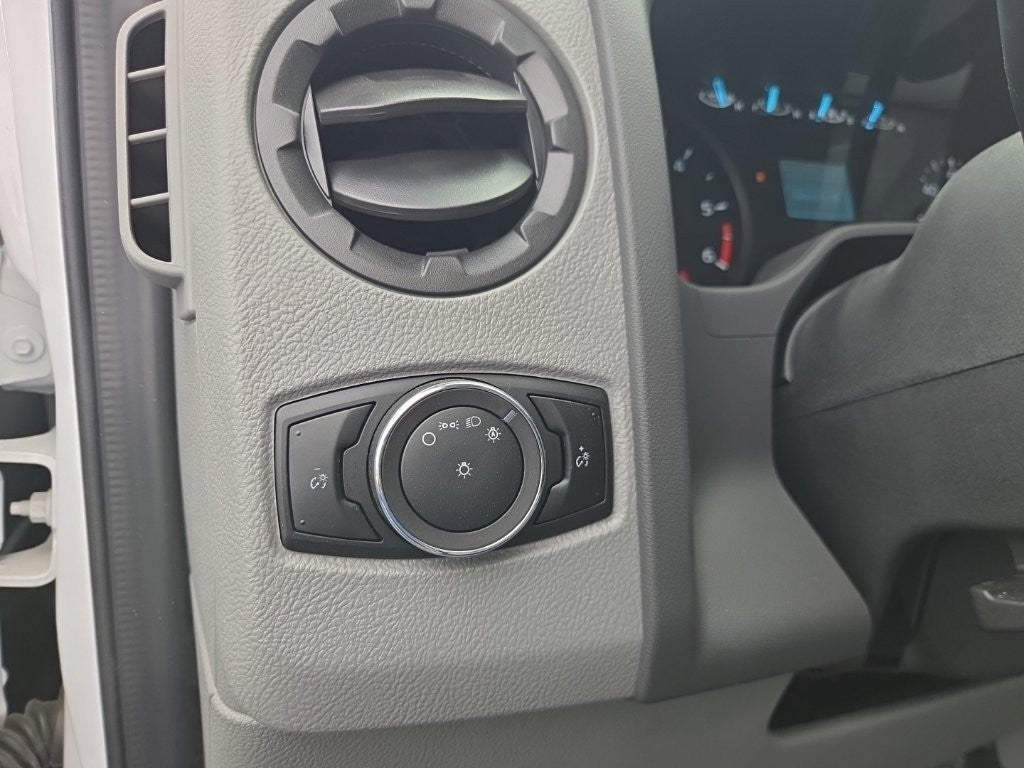 2024 Ford E-Series Cutaway E-450 DRW 158" WB