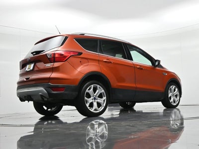2019 Ford Escape Titanium FWD