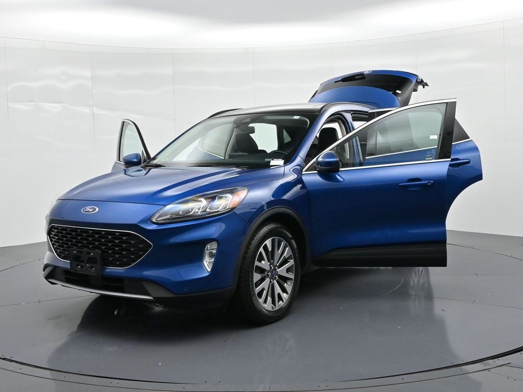 2022 Ford Escape Titanium AWD