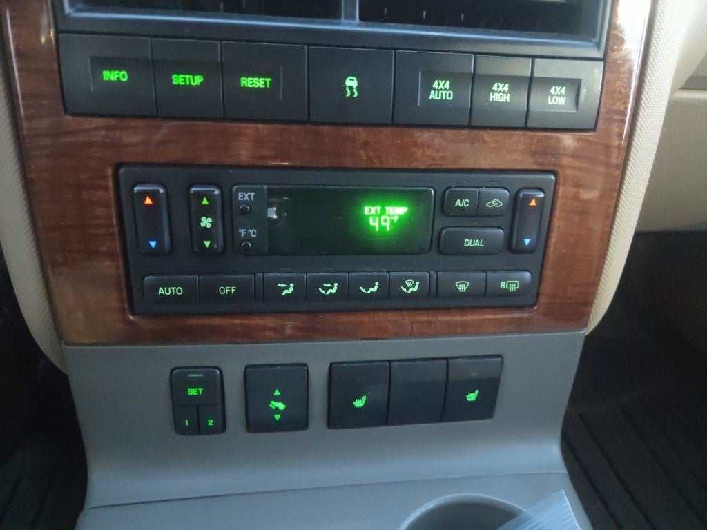 2006 Ford Explorer 4dr 114" WB 4.6L Eddie Bauer 4WD