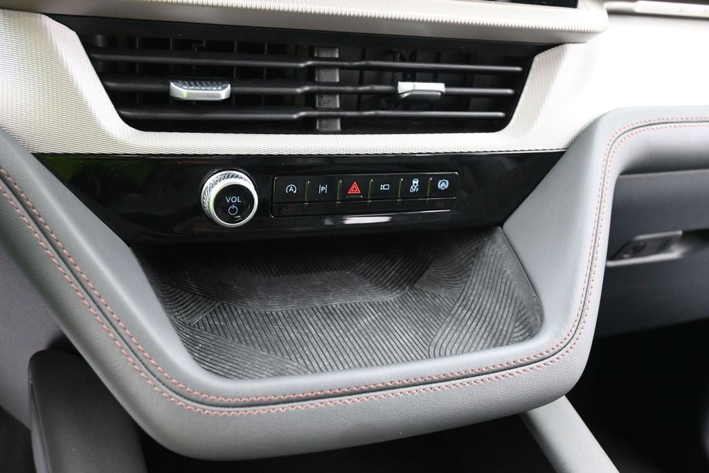 2025 Ford Explorer Active 4WD