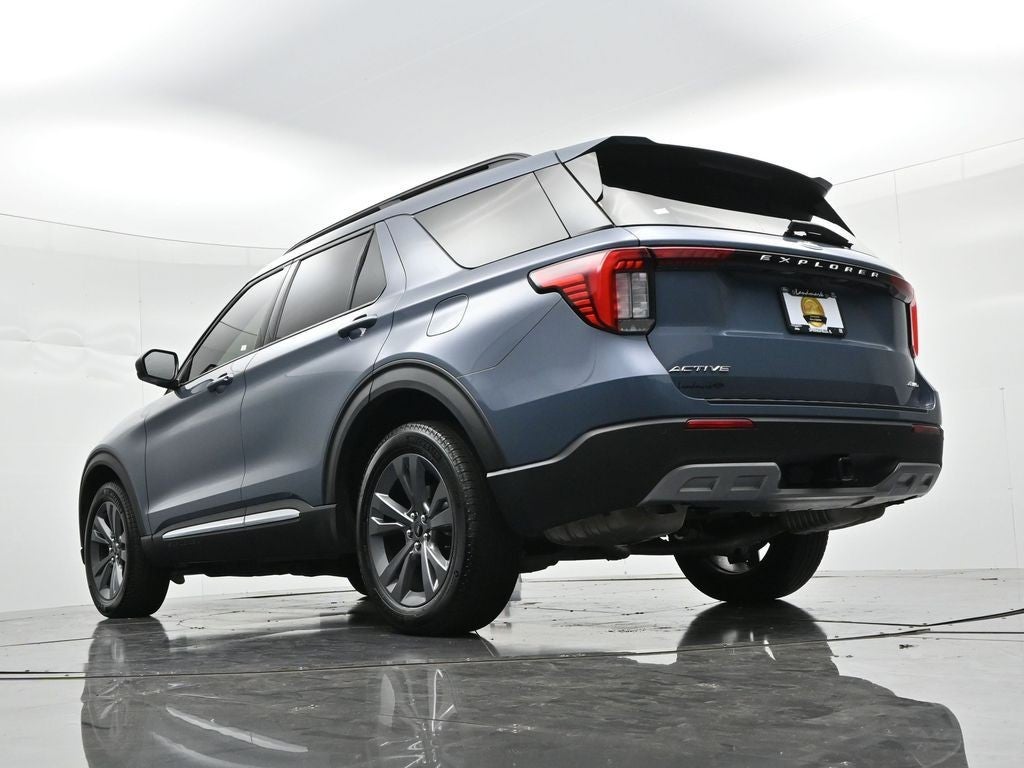 2025 Ford Explorer Active 4WD