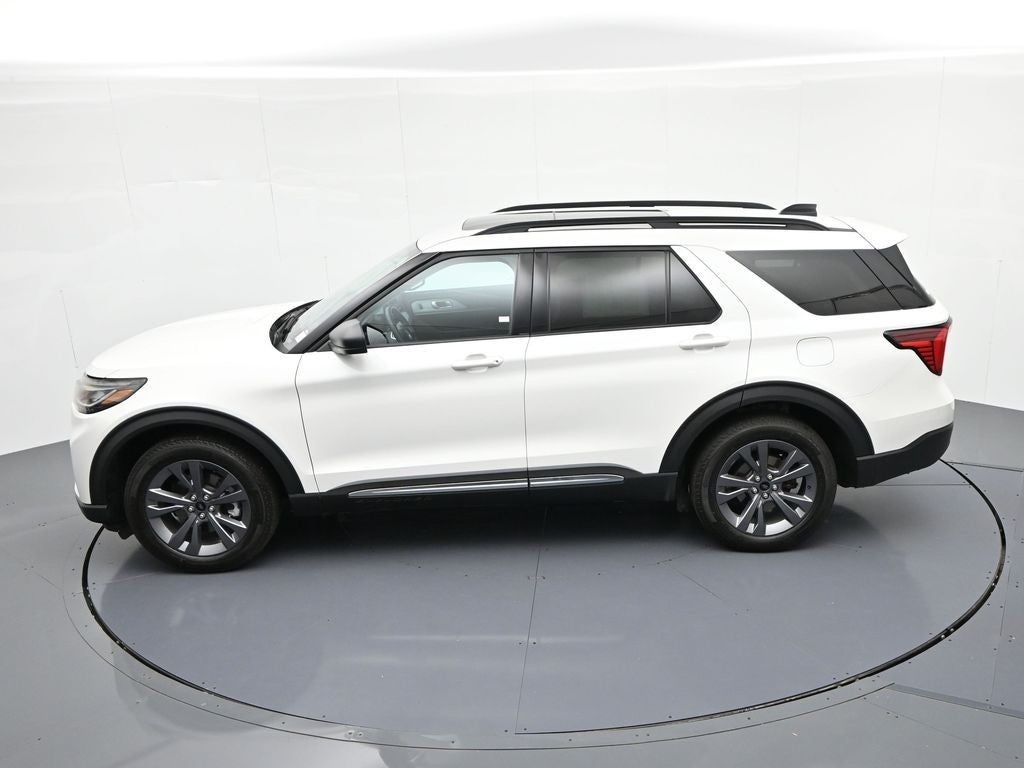 2025 Ford Explorer Active 4WD