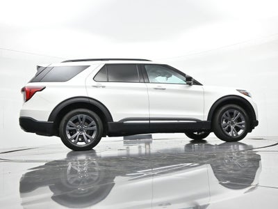 2025 Ford Explorer Active 4WD
