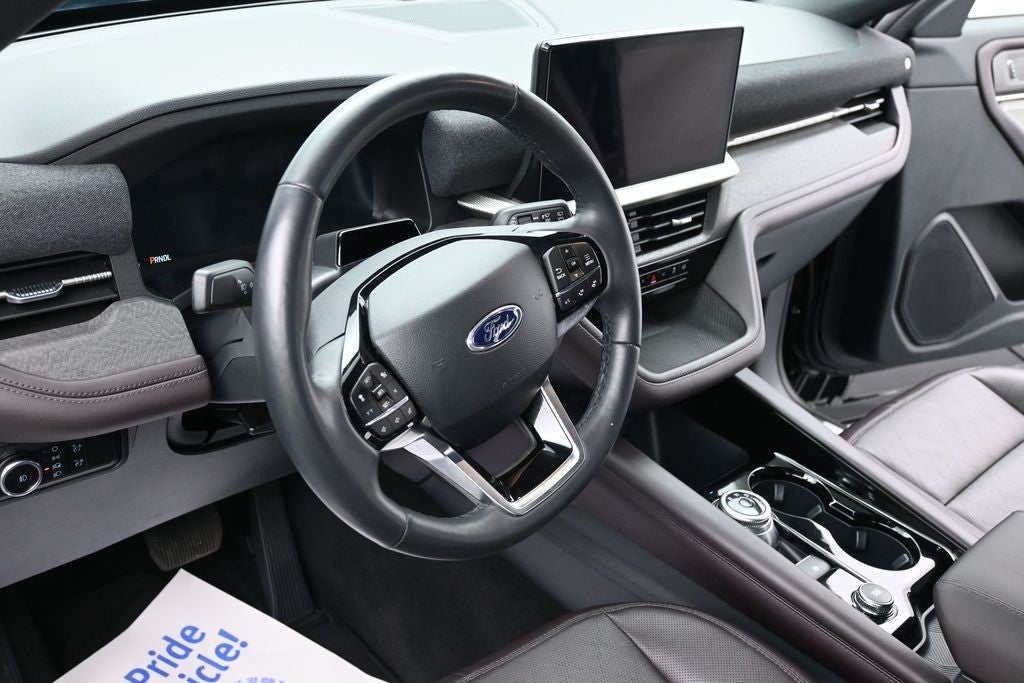 2026 Ford Explorer Platinum 4WD