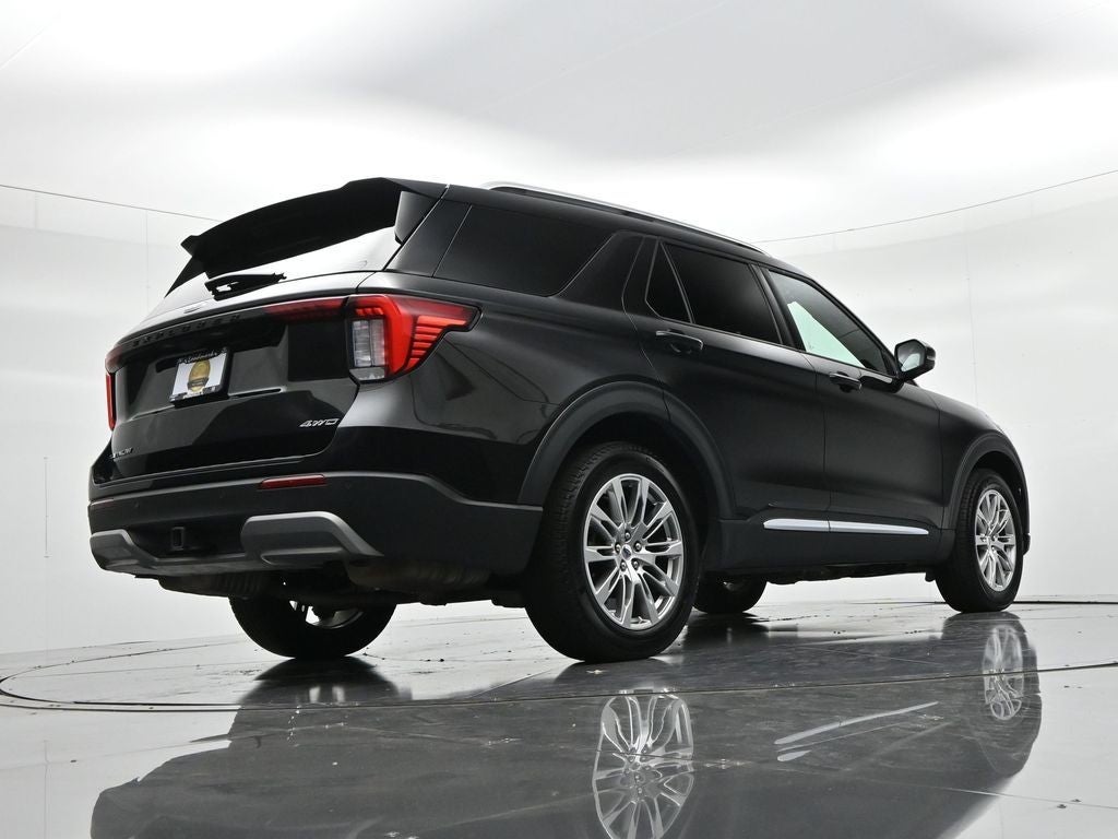 2026 Ford Explorer Platinum 4WD