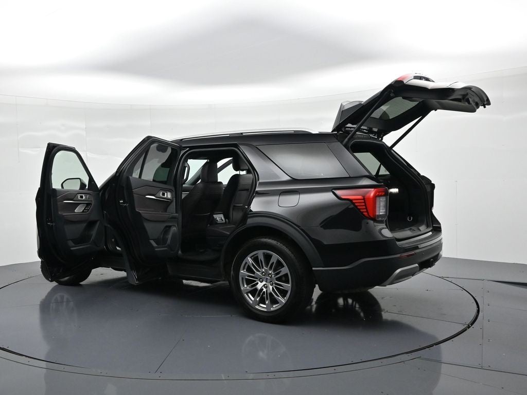 2026 Ford Explorer Platinum 4WD