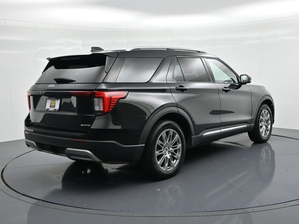 2026 Ford Explorer Platinum 4WD