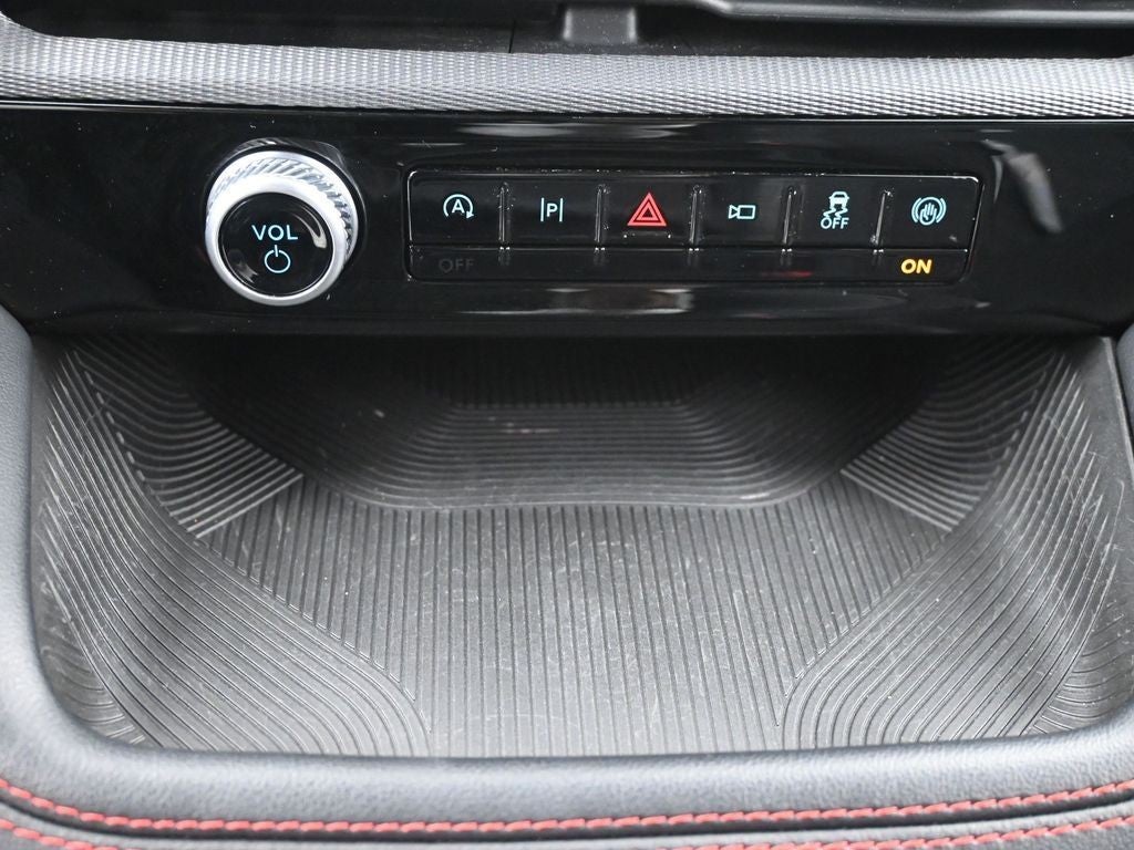 2025 Ford Explorer ST-Line 4WD