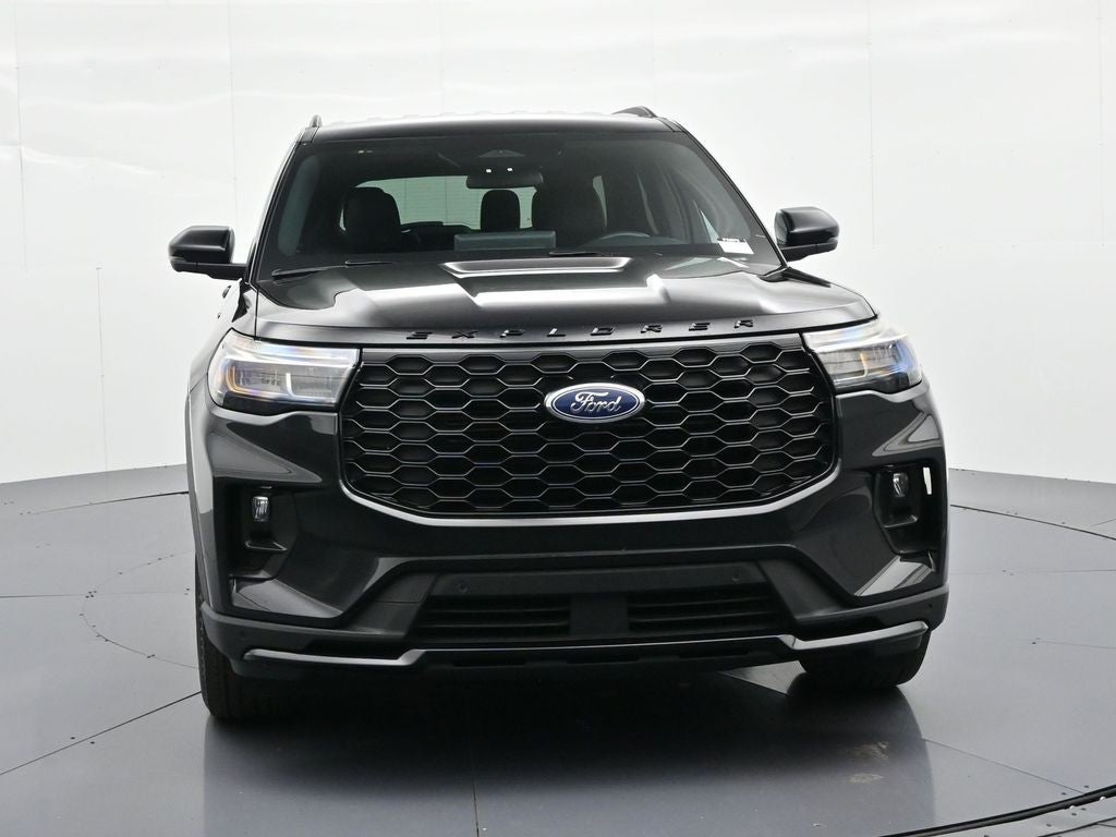 2025 Ford Explorer ST-Line 4WD