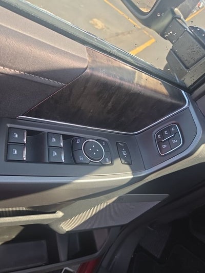 2026 Ford Super Duty F-350 SRW Lariat