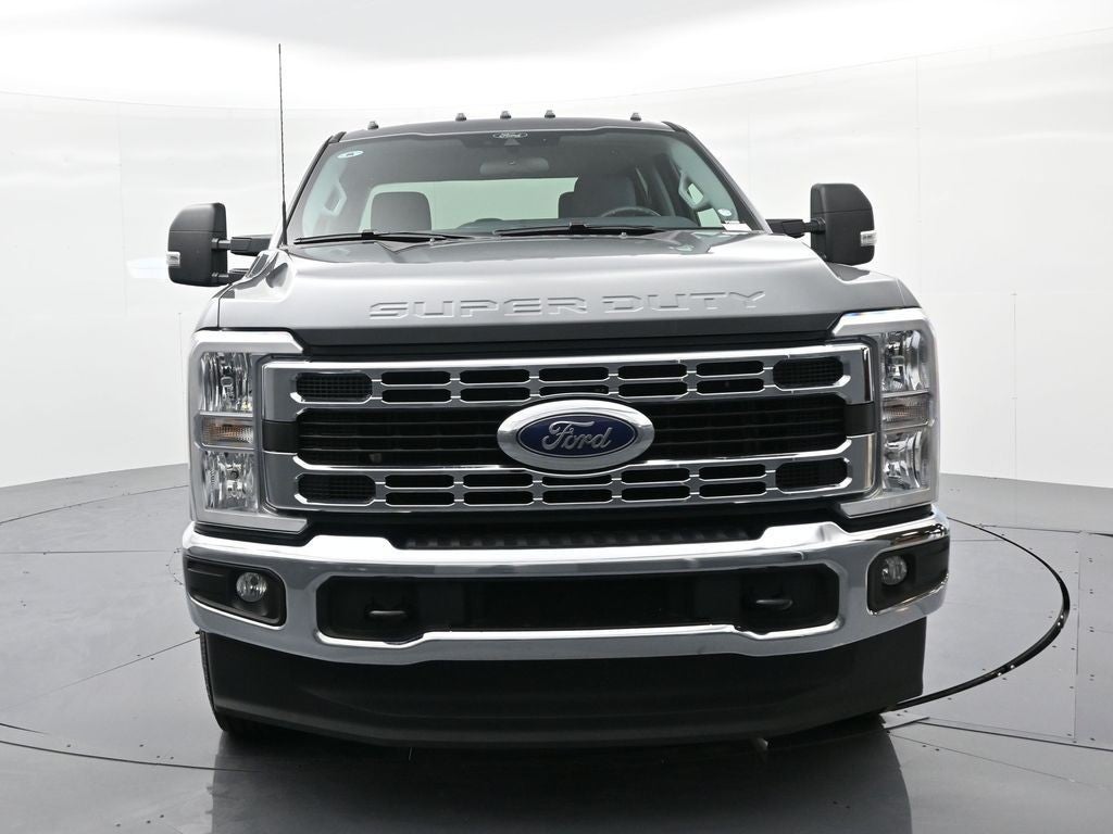 2025 Ford Super Duty F-350 DRW XLT