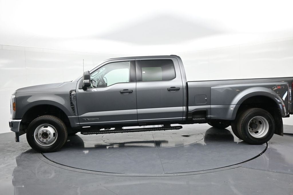 2025 Ford Super Duty F-350 DRW XLT