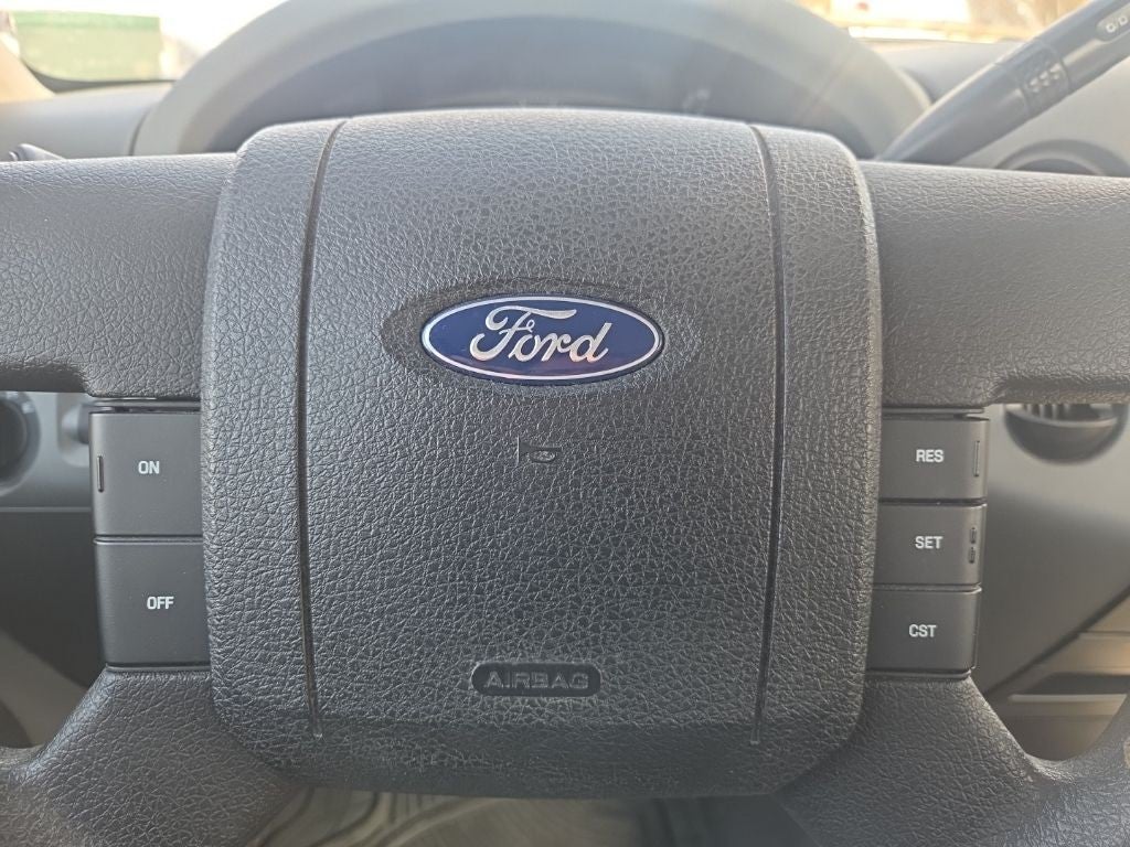 2004 Ford F-150 XL