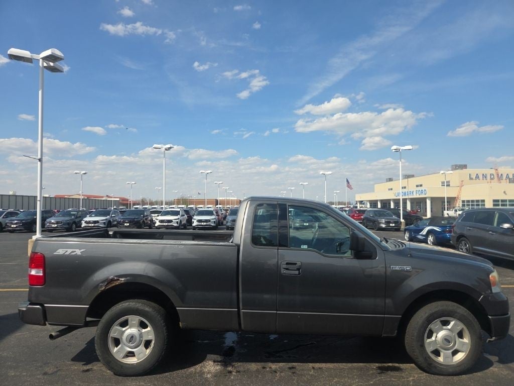 2004 Ford F-150 XL